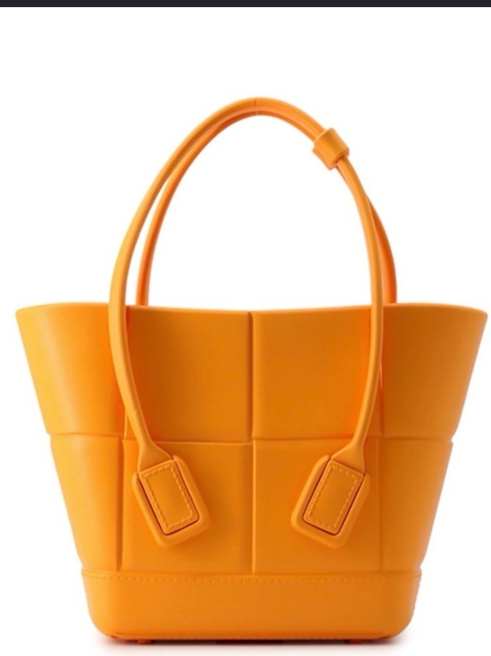 BOTTEGA VENETA
Rubber Maxi Intrecciato Mini
Arco Tangerine New